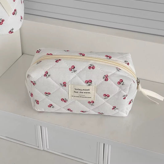 Wholesale Cherry Tote Women Makeup Bag Portable Cute Ladies Cosmetic Toiletry Storage Pouch Handbag Cotton Quilted Zipper Bag
